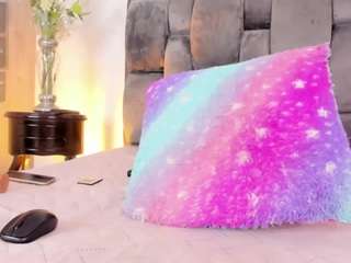 ashantie-millerk webcam model stream image