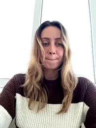 Puzdosia webcam model stream image
