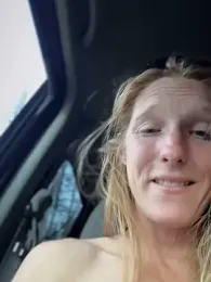 GoldenFlameGoddess webcam model stream image