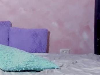 baby_noaht webcam model stream image