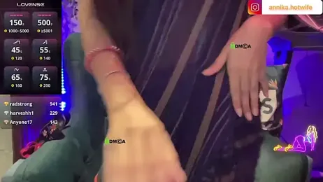 CharmingTania webcam model stream image