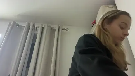 KayleeBella webcam model stream image