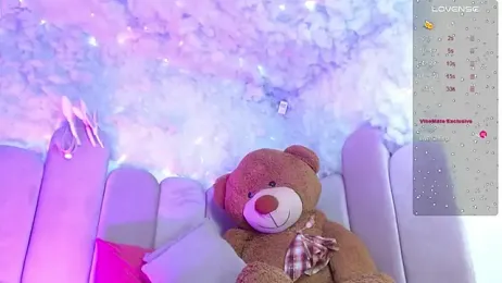 puca_ebony webcam stripchat model stream image