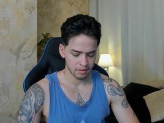Ronny Colton webcam flirt4free model stream image