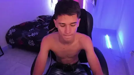 Aron_Boyy webcam model stream image