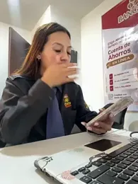 Emily-7_ webcam stripchat model stream image