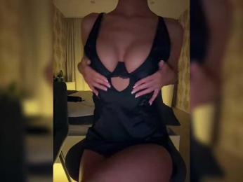 Two-loves1 webcam model stream image