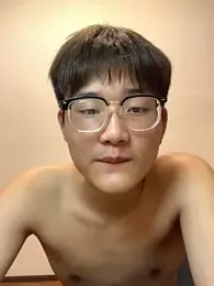 KK-cuteboy webcam model stream image