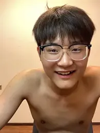 KK-cuteboy webcam model stream image