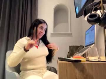luisamonsterdick webcam model stream image
