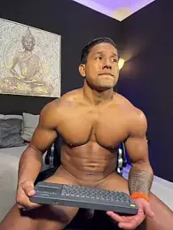 CallumMuscle webcam model stream image
