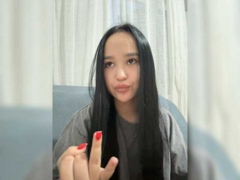 SonyaLess webcam model stream image