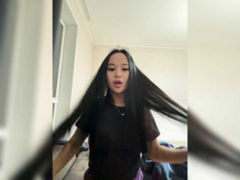 SonyaLess webcam model stream image