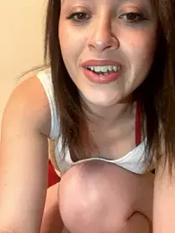 Toto-pika webcam model stream image