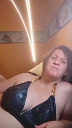 Luluchatte webcam cam4 model stream image