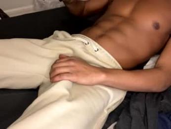 trillahung webcam model stream image