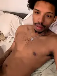 Kokinou webcam model stream image