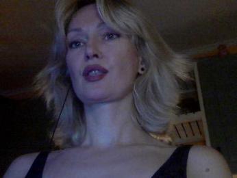 blue_Flame webcam model stream image