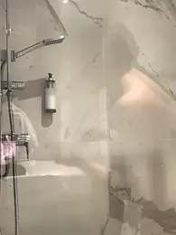 GoldenPussy1329 webcam model stream image