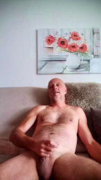 newmanbody webcam model stream image