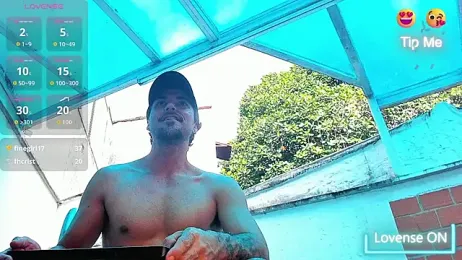 Adam_MillanFF webcam model stream image