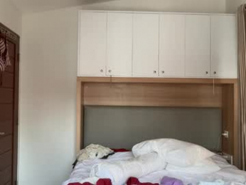 livslifee webcam model stream image