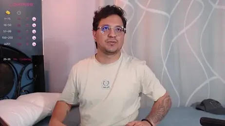 DaviidEvans_ webcam model stream image