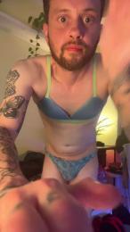 ash1990cov webcam model stream image
