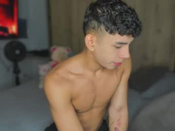 andrew_twink18 webcam model stream image