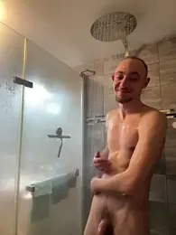 Crevette311 webcam model stream image