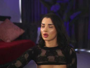 NaughtyyChloe webcam model stream image