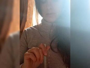 Erine9900 webcam model stream image