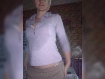 Erine9900 webcam bongacams model stream image