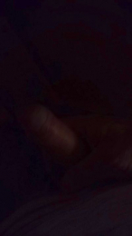 Aple82 webcam model stream image