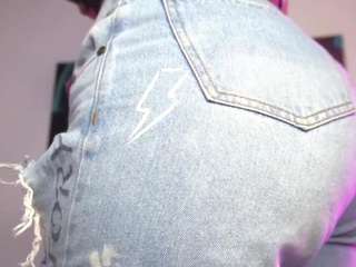 pocahotass-11 webcam model stream image