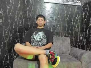 mrs-mike-hott-boy webcam model stream image