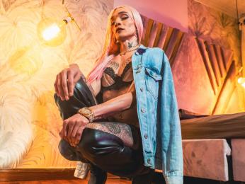 KarenHillton webcam model stream image