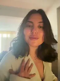 sukhakunis1 webcam model stream image