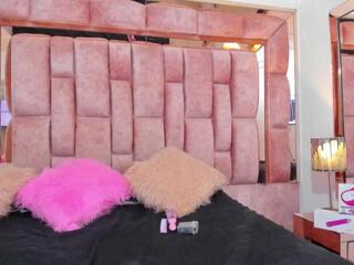 Melanie Paz webcam model stream image