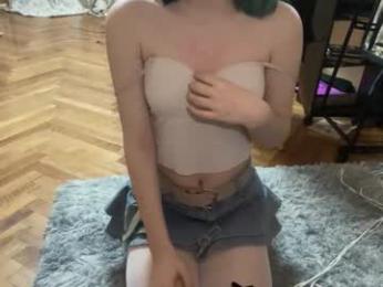 arieluthe webcam model stream image