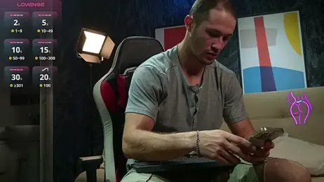 AxelFairchaild webcam stripchat model stream image