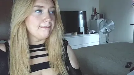 MysteriousMylaX webcam model stream image