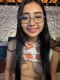 kaori_77 webcam model stream image