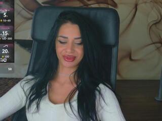 Naomi Scarlet webcam model stream image