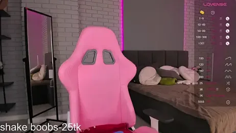 hazel_77 webcam model stream image