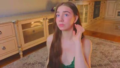 LilianHathaway webcam model stream image