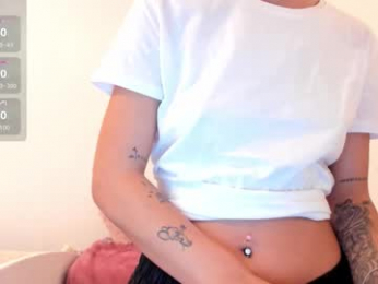 maya_and_guests webcam model stream image