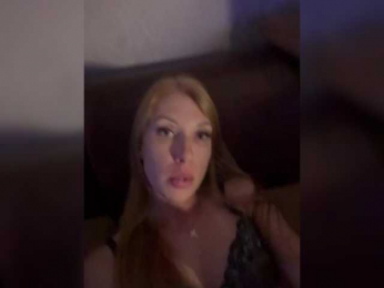 AnnaMaks12 webcam model stream image