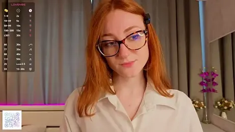 VeronaHascall webcam model stream image