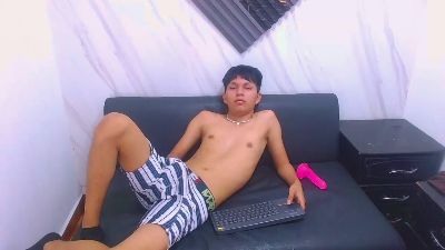 Mortelle_ webcam model stream image